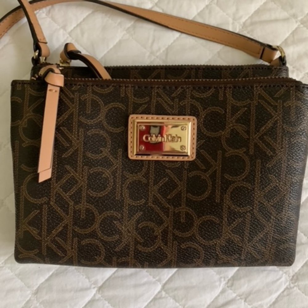 Calvin Klein, Womens Hayden Signature, never used